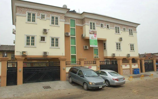 Millicent Hotel And Suites