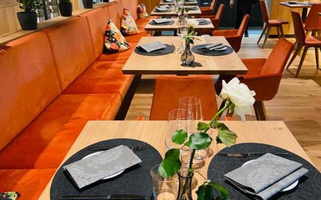 New Luxury apartment overlooking Vienna