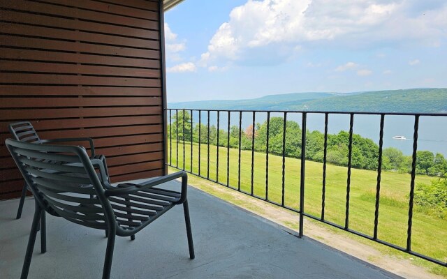 The Hotel Laurel at Seneca