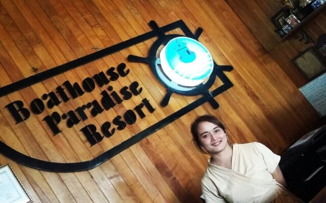 Kaengkrachan Boathouse Paradise Resort