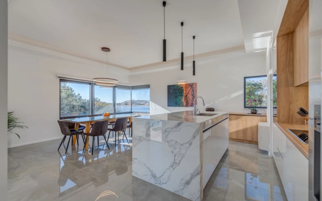 Sea Bliss Luxury Villa - Sevid