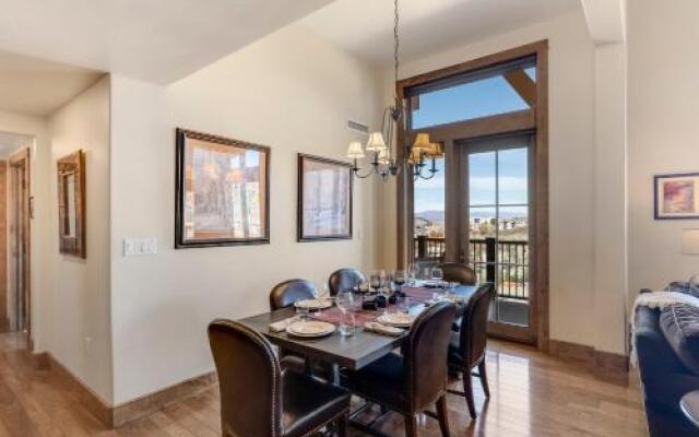Edgemont 2707 - Luxury Ski-in Ski-out Condo