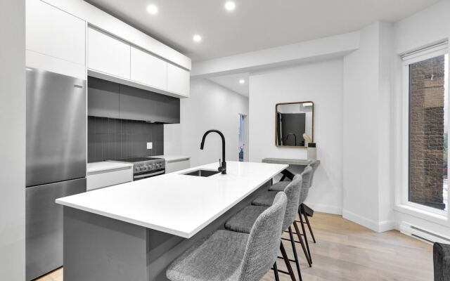 Deluxe Suites Downtown Montreal
