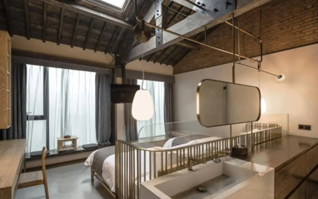 Yu Hotel
