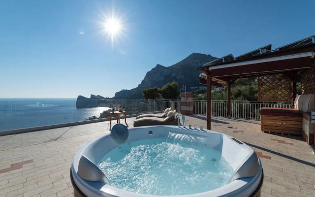 MAIN Roof Terrace Apartment