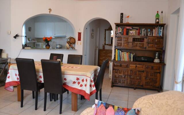 Chalet Blanca