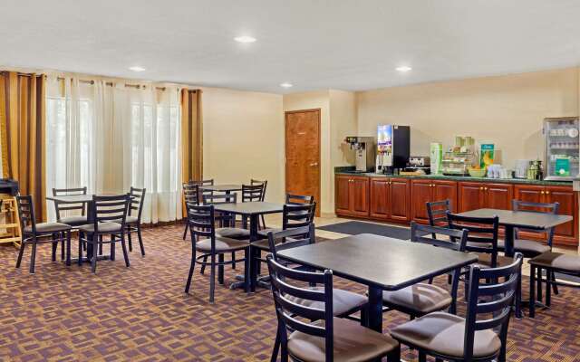 Quality Inn High Point - Archdale