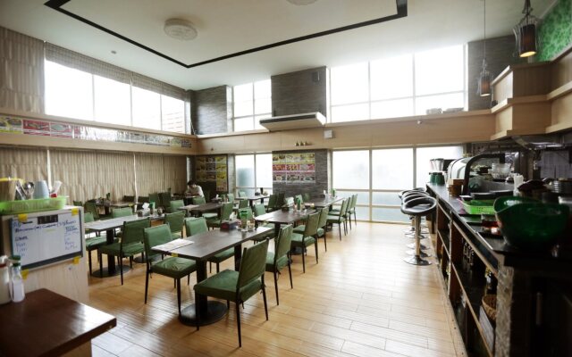 Super Hotel Yangon Kanbar Aye Road