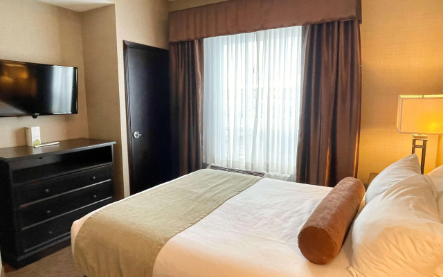Best Western Plus Okotoks Inn & Suites