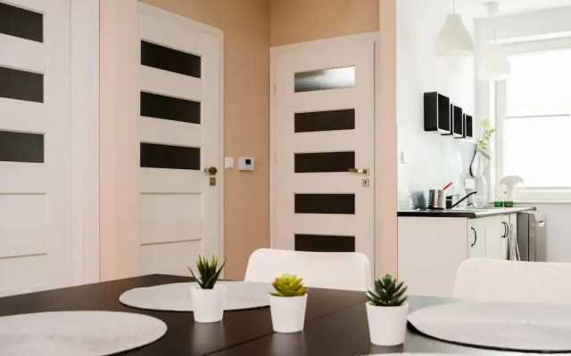 Family Apartment by 3City Rentals