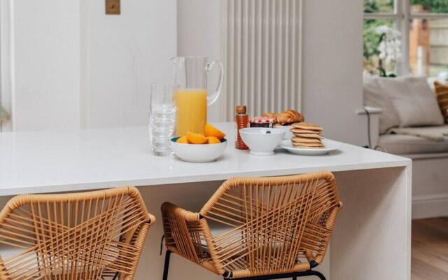 Lavender House - Peaceful Countryside Setting