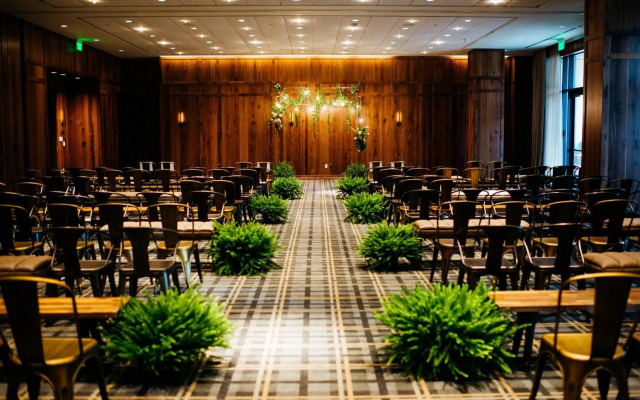 Limelight Hotel Denver