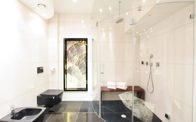 Tower Sea View Luxury 32 Floor Apartment