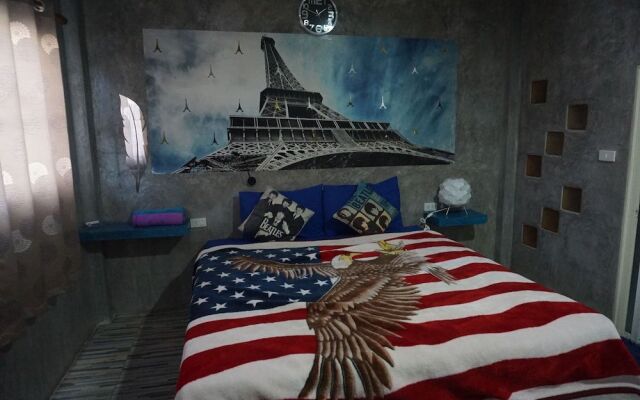 Tummi House