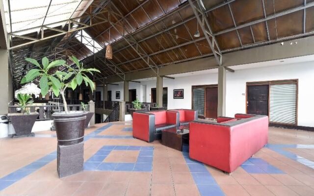 RedDoorz Plus @ Raya Legian