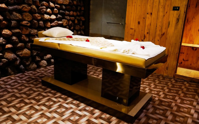 Hotel Roopa