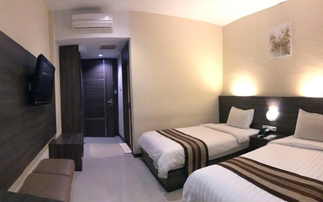 Mega Permata Hotel – Guest Rooms – Padang Sidempuan