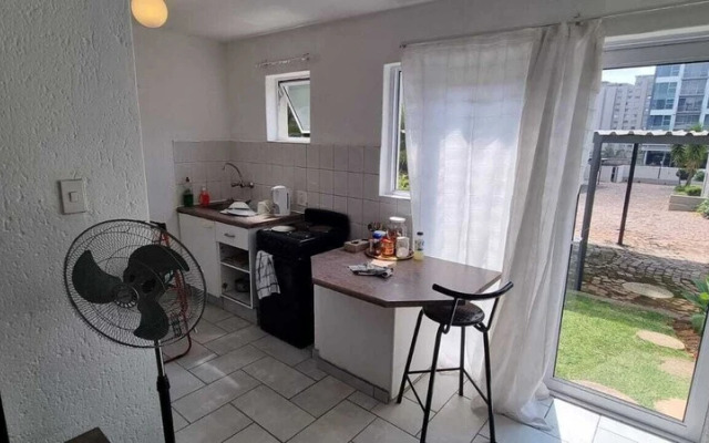 5Minutes Walk To Sandton Square Gautrain