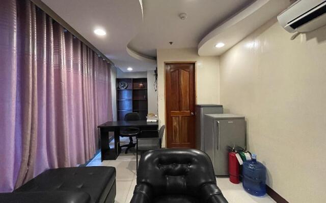 898 Berts Condotel