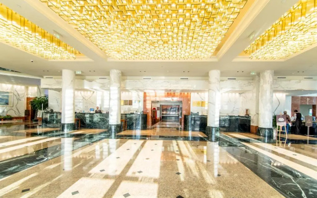 Weihaiwei Hotel