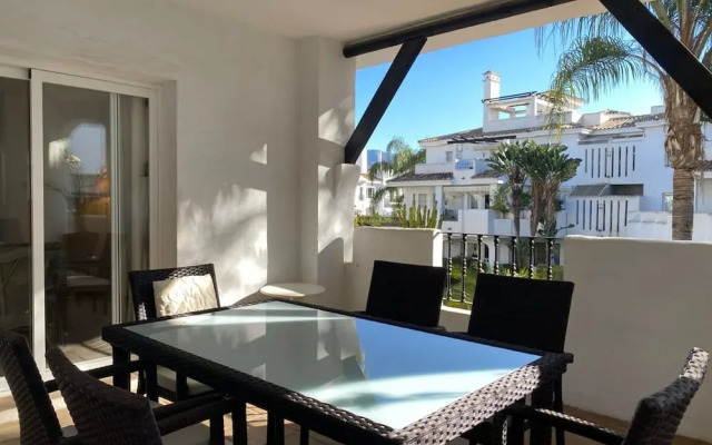 2 Bedroom With Pool View F-7