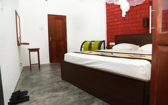 Four season Guest house