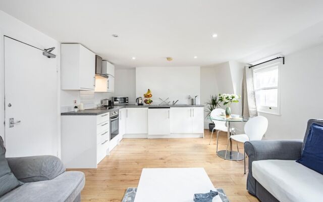 Stunning Oxford Street Apartments