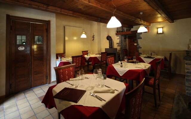 Locanda degli Elfi e Ristorante Mascha Parpaja