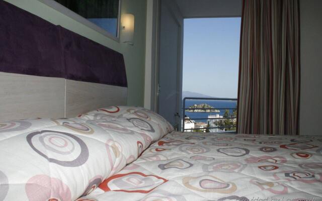 Amaryllis Hotel Apartments