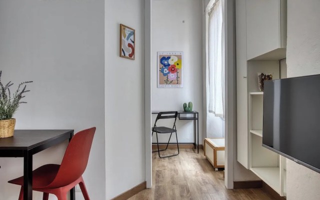 Fascinating Flat next to Corso