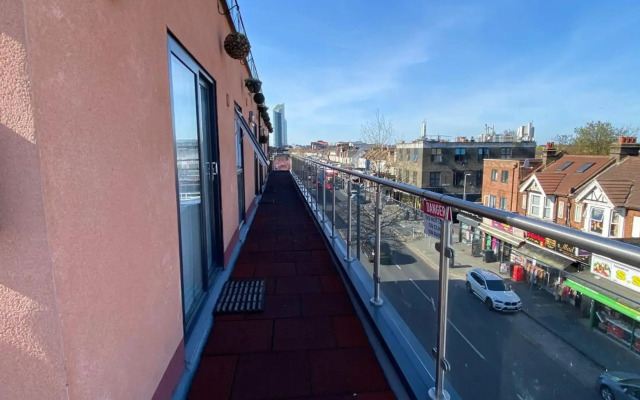 PremierLux Serviced Apartments