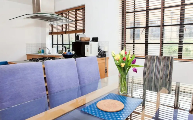 4 Bedroom Flat near London Eye
