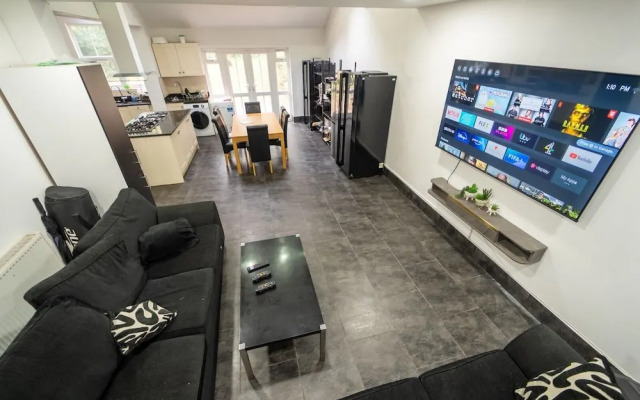 Cosy Room Close to the City