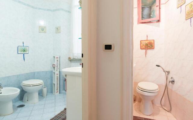 Flower'S Market Apartment - Charme Homes