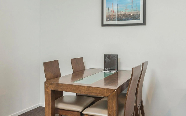 Barclay Suites