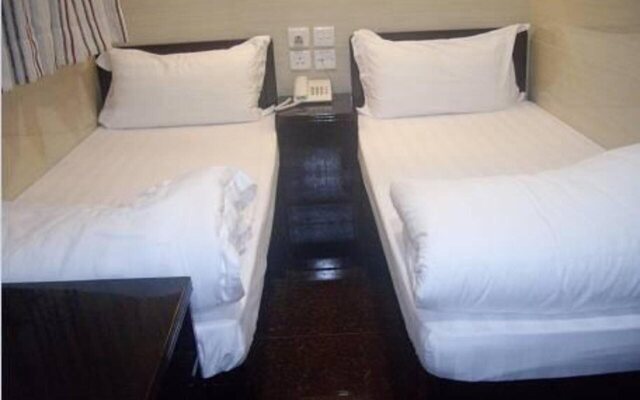 Canadian Hostel