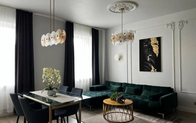 Raina apartment Gold