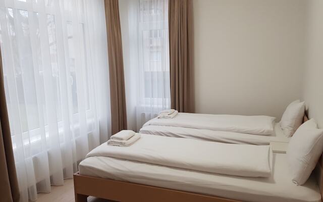 Black Pearl Apartments