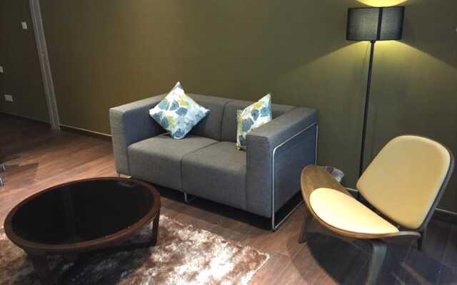 Modern Downtown Oasis Aloha Suite