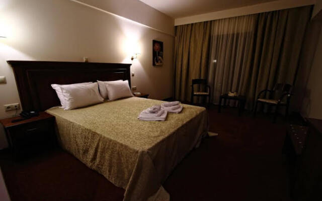 Siris Hotel