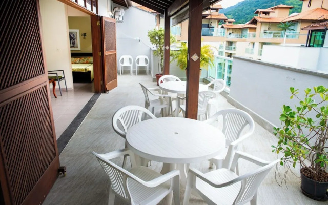 Cobertura com Churrasq e Piscina a 250m da Praia