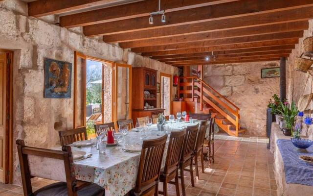 Traditional Mallorcan family villa pool wifi 10pax