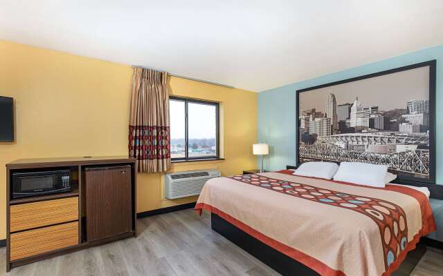 Super 8 by Wyndham Eddyville/Kuttawa