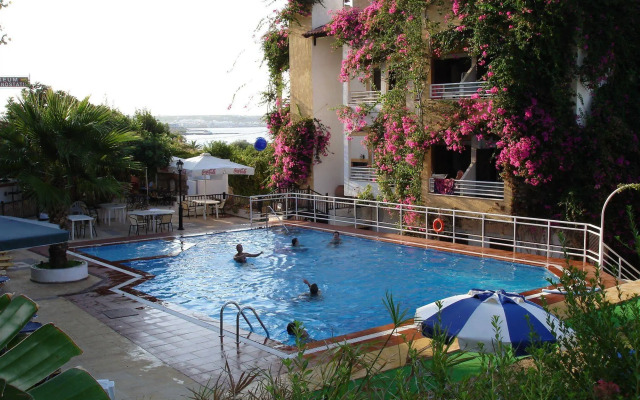 Iliostasi Beach Apartments