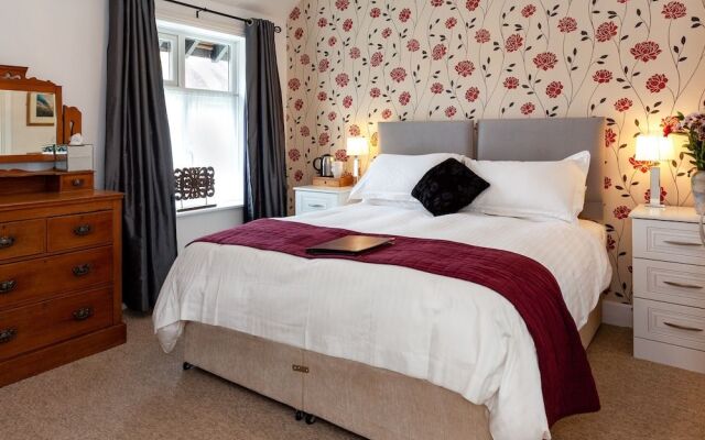 Avalon House B&B