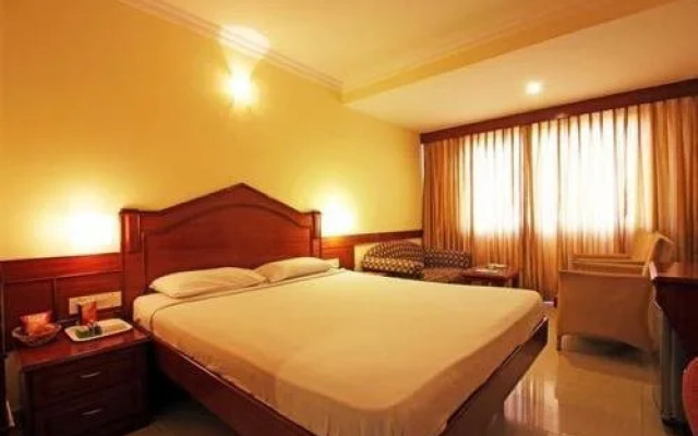 Hotel Nandhini - Minerva Circle