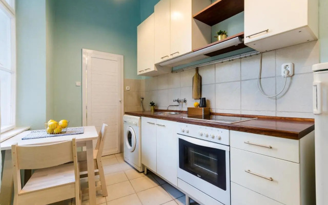 Kaz 28 Studio In The Heart Of Party District.