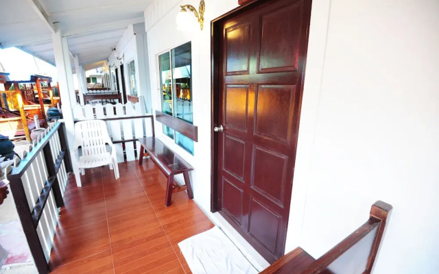 Phi Phi Twin Palms Bungalows