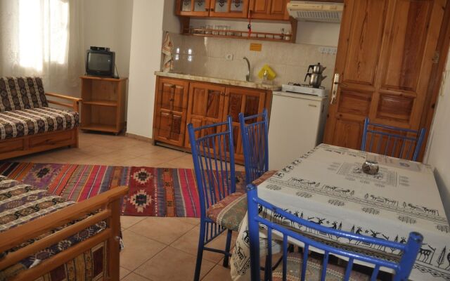 Dalyando Hotel