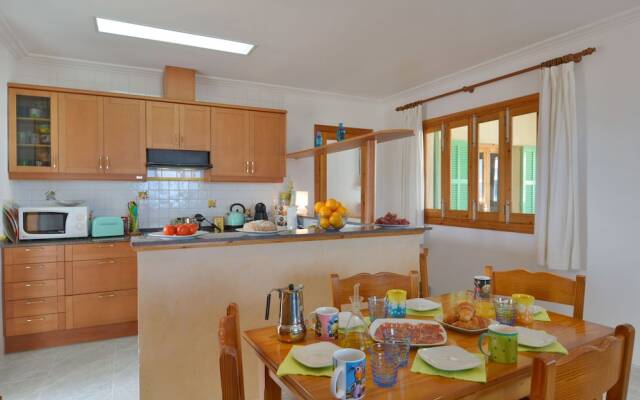 Mallorca Beach Front Line Apartment 6 Pers